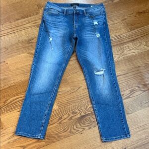 Banana Republic Girlfriend Jeans Distressed Medium Wash Size 27/4